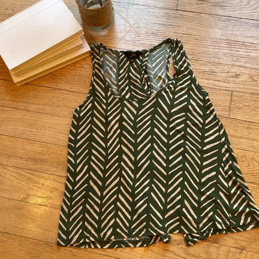 Jack by BB Dakota Split Back Chevron Tank